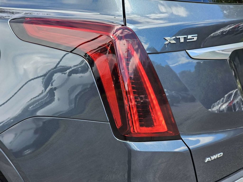 Used 2021 Cadillac XT5 Premium Luxury AWD/4WD image 16