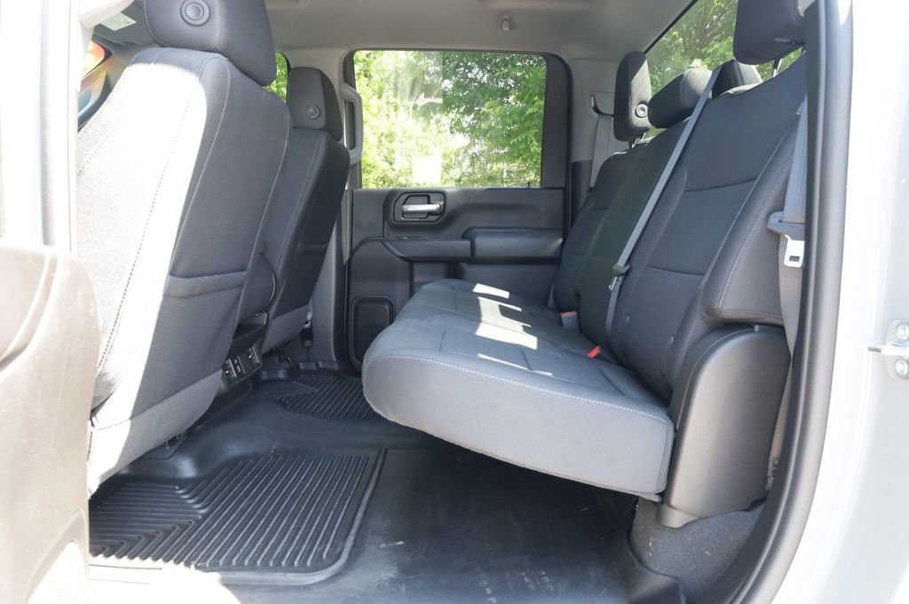 Used 2025 Chevrolet Silverado 2500 Custom w/ Custom Value Package image 20