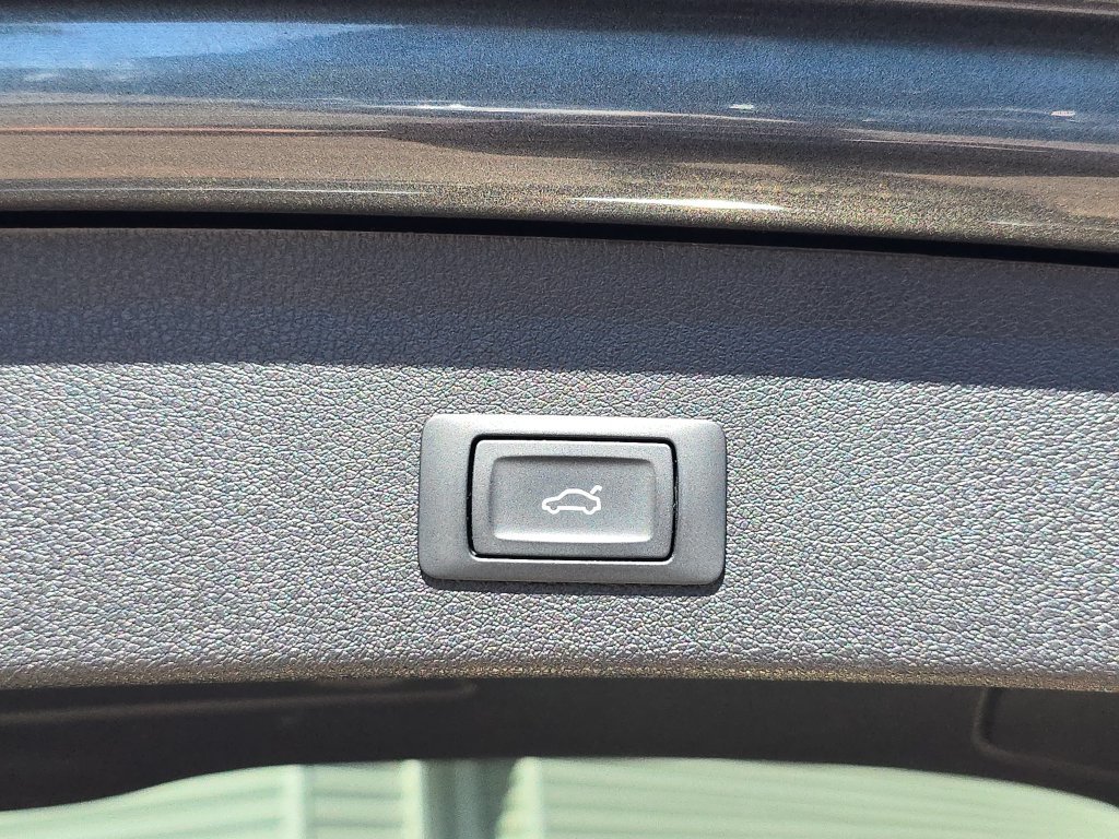 Used 2015 Audi SQ5 Prestige AWD/4WD image 16