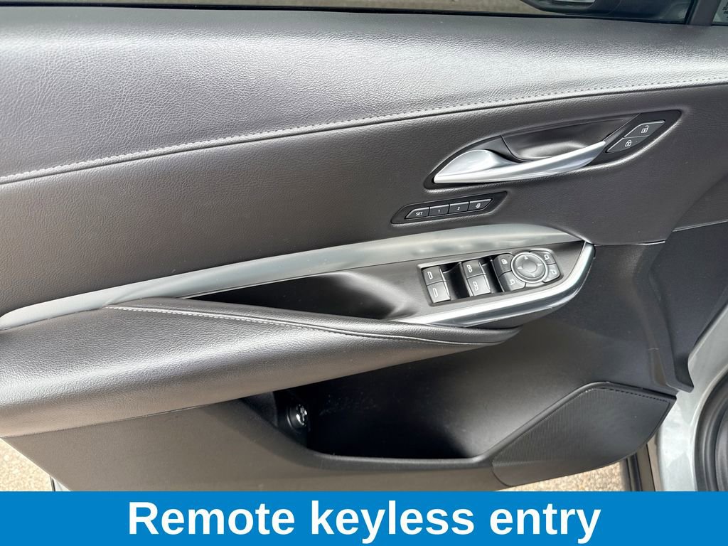 Used 2023 Cadillac XT4 Premium Luxury image 12