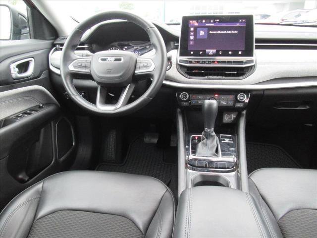 Used 2022 Jeep Compass Latitude w/ Convenience Group FWD image 13