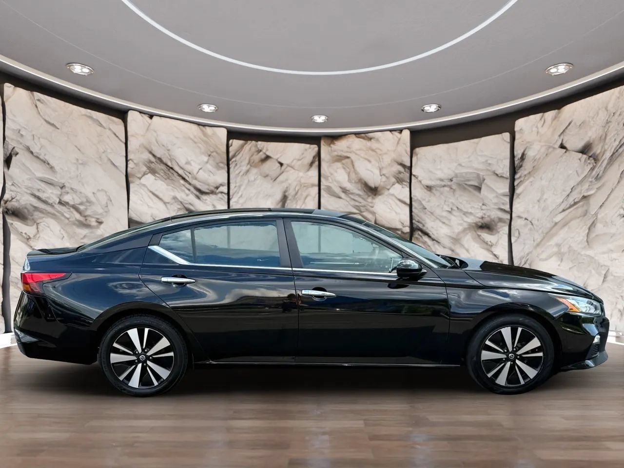 Used 2022 Nissan Altima 2.5 SV FWD image 25