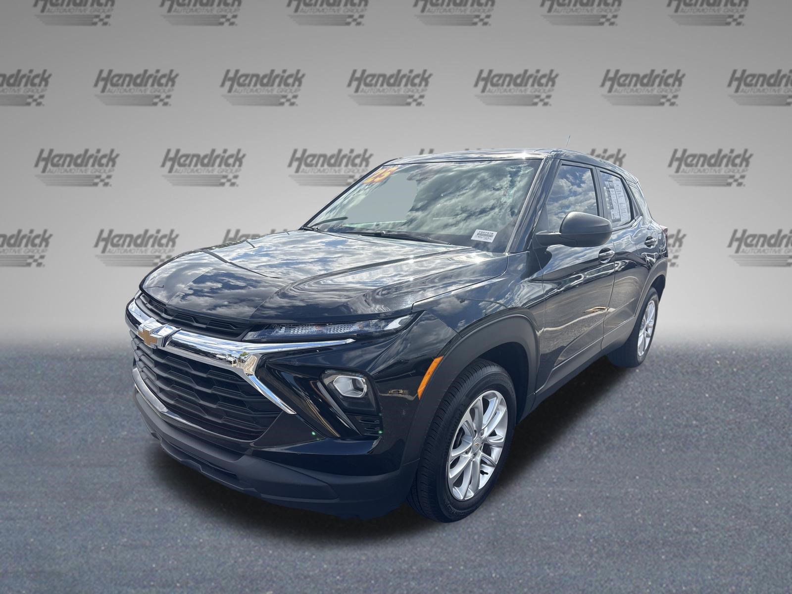 Used 2025 Chevrolet TrailBlazer LS w/ LS Convenience Package FWD image 5