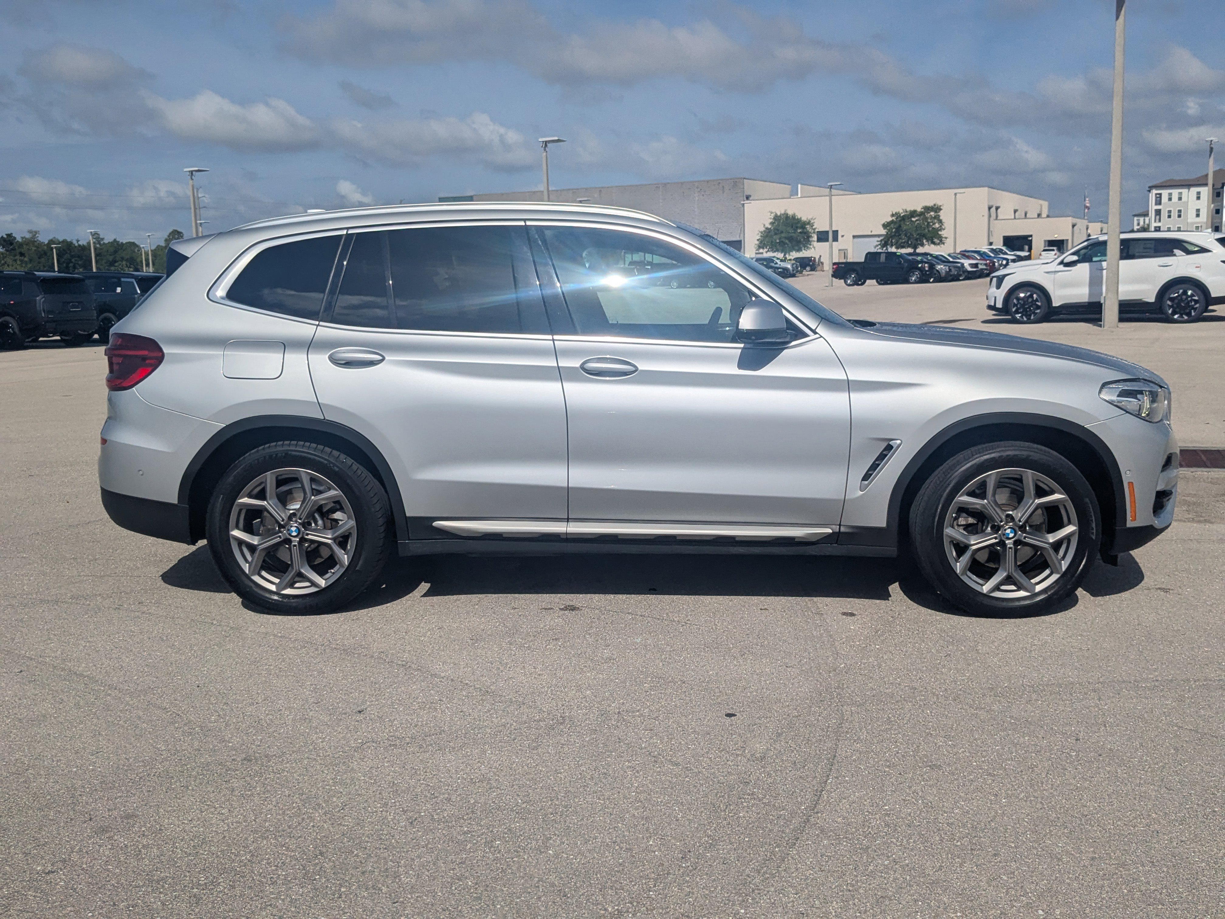 Used 2021 BMW X3 sDrive30i image 3