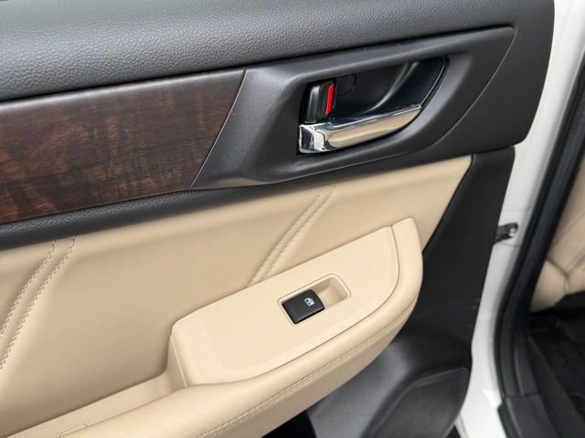 Used 2019 Subaru Outback 2.5i Limited image 16