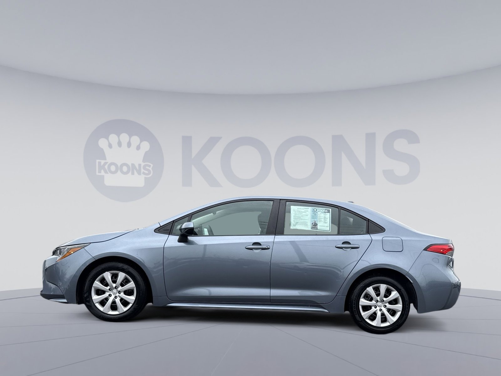 Used 2024 Toyota Corolla LE image 2