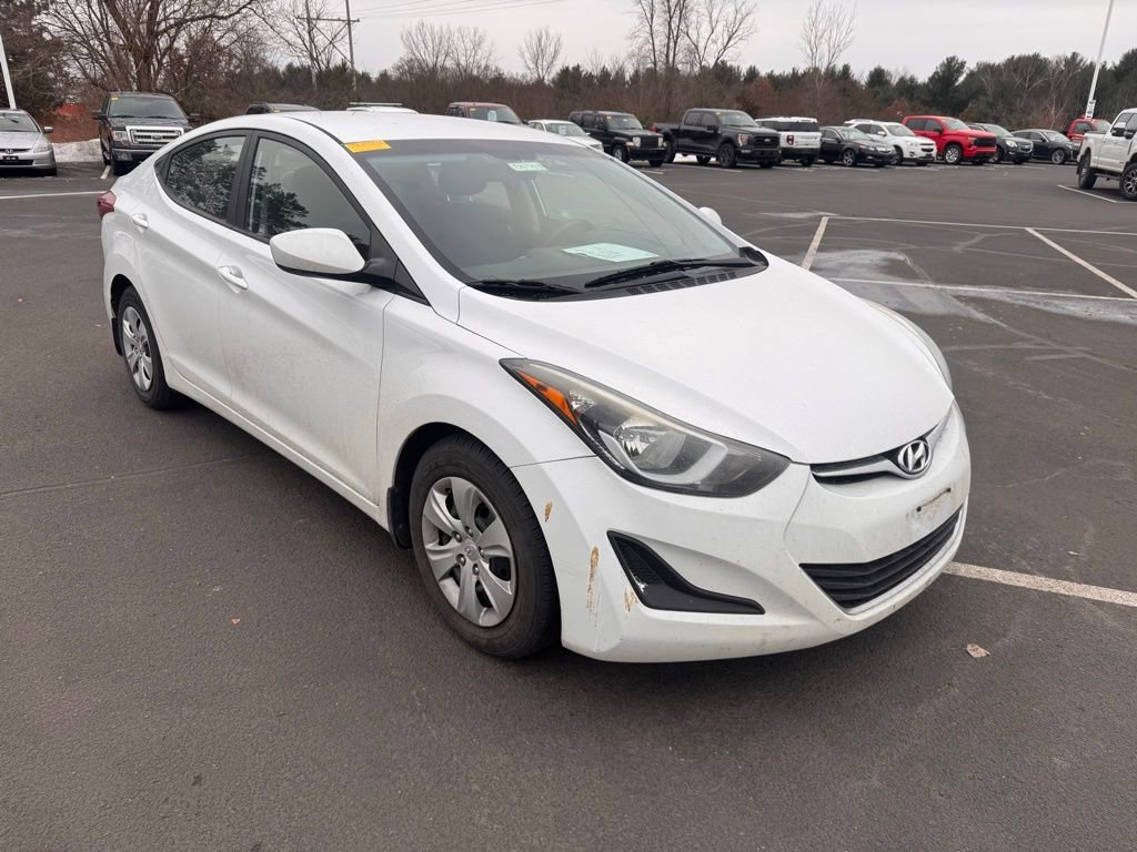 Used 2016 Hyundai Elantra SE image 16
