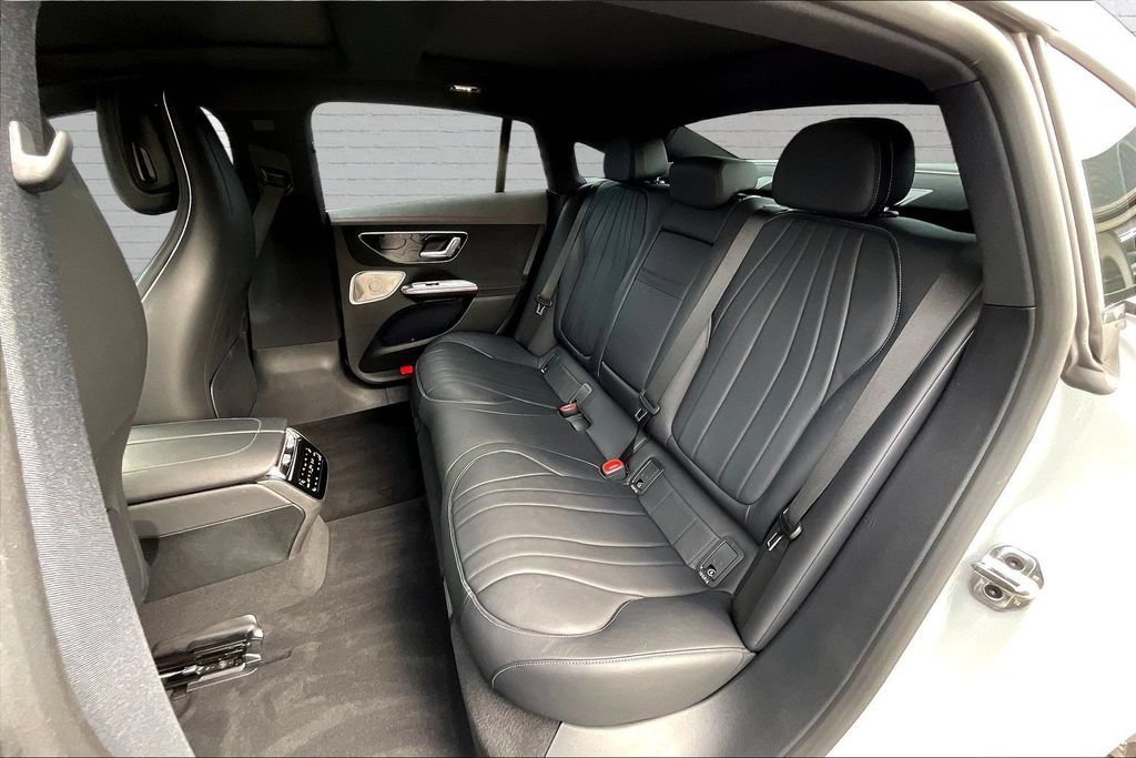Used 2023 Mercedes-Benz EQE 500 4MATIC Sedan image 22