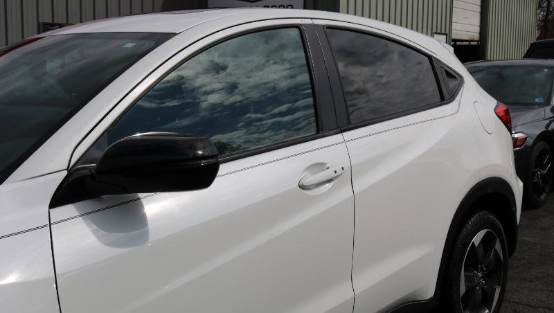 Used 2018 Honda HR-V EX image 5