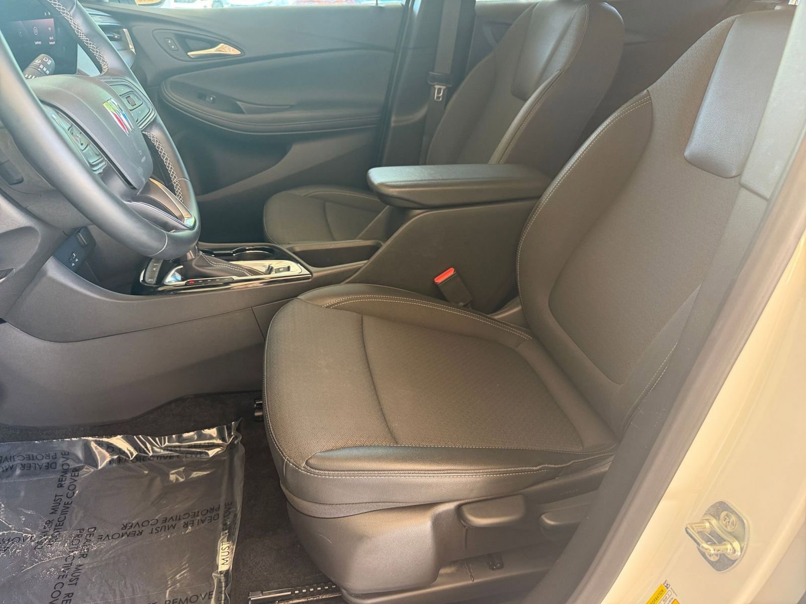 Used 2025 Buick Encore GX Preferred FWD image 25