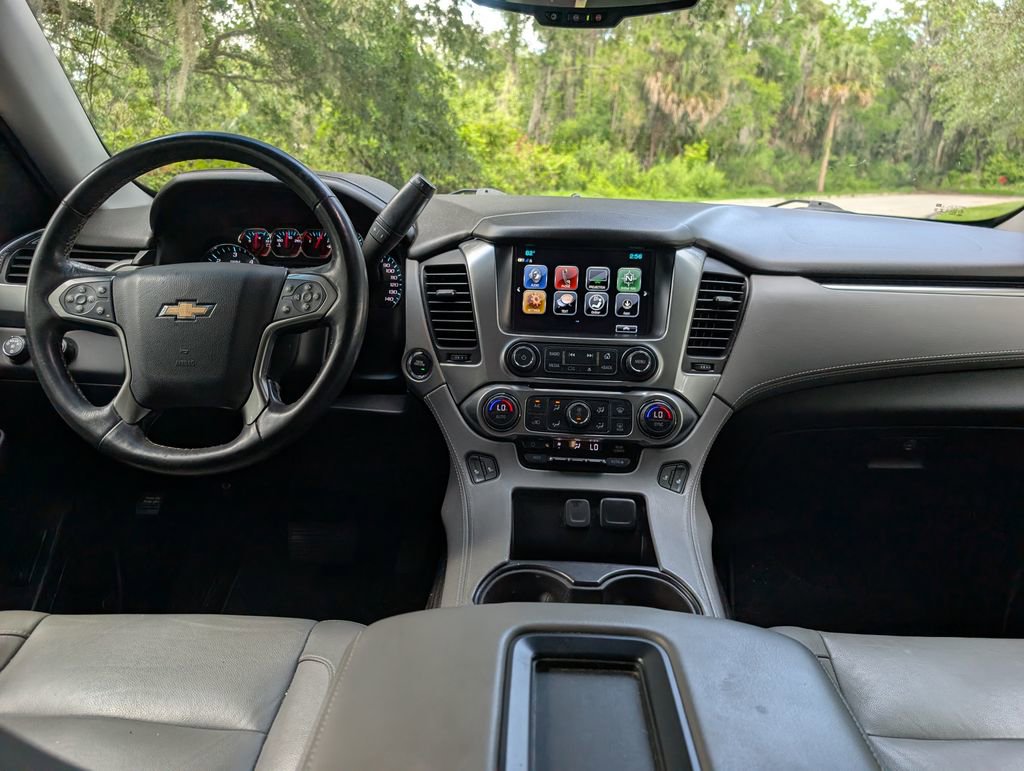 Used 2019 Chevrolet Tahoe LT w/ Luxury Package AWD/4WD image 9