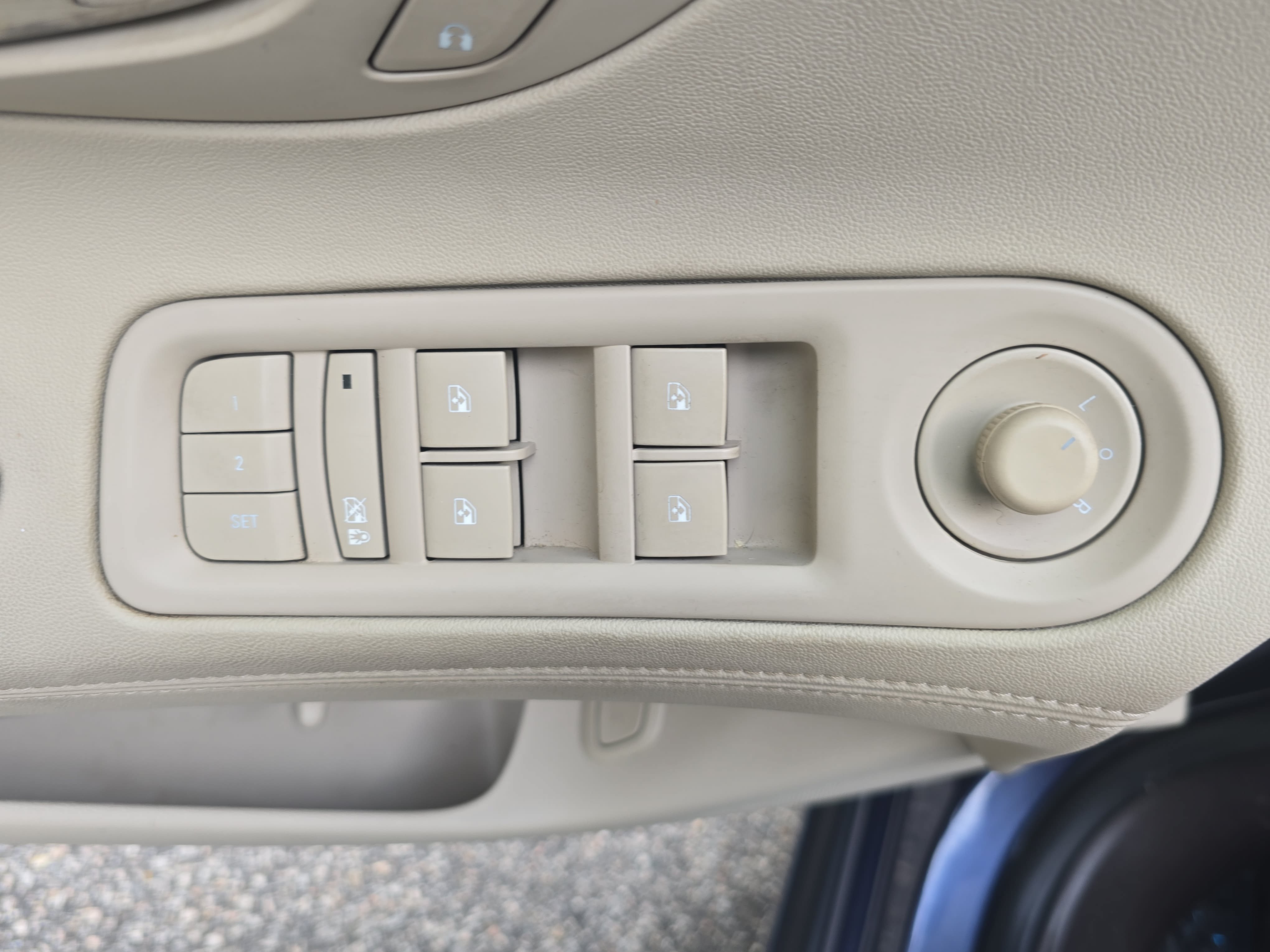 Used 2014 Buick LaCrosse Leather FWD image 26