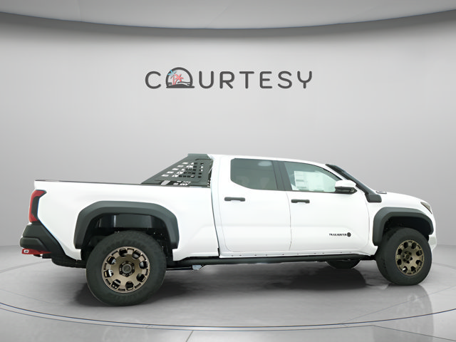 Certified 2025 Toyota Tacoma 4x4 Double Cab Hybrid image 16