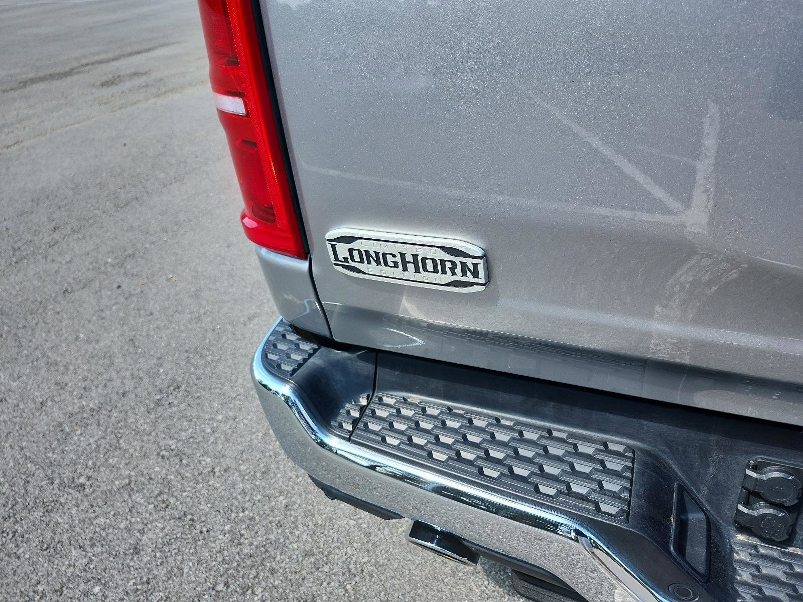 Used 2025 RAM 1500 Limited image 4