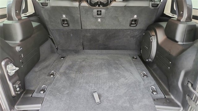 Used 2025 Jeep Wrangler Unlimited Rubicon image 15