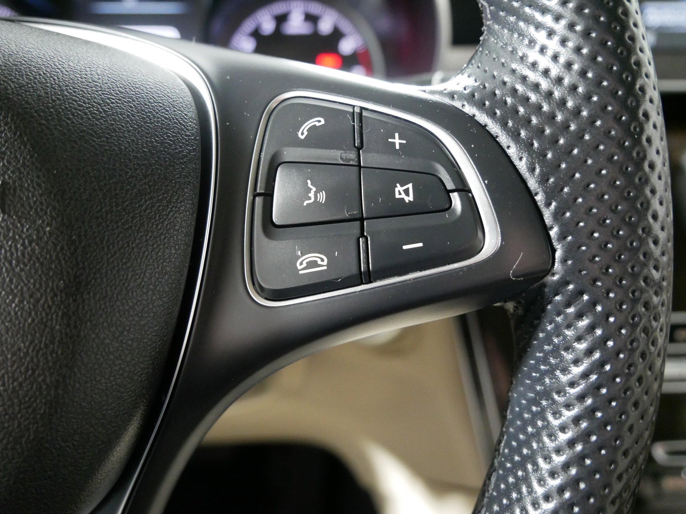 Used 2019 Mercedes-Benz GLC 300 4MATIC image 28