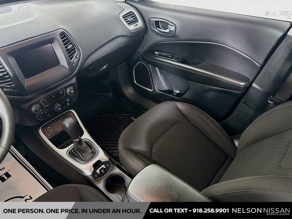 Used 2020 Jeep Compass Sport image 21