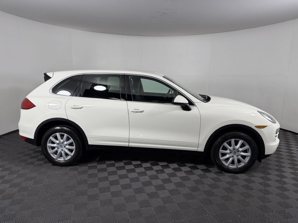 Used 2011 Porsche Cayenne AWD/4WD image 4