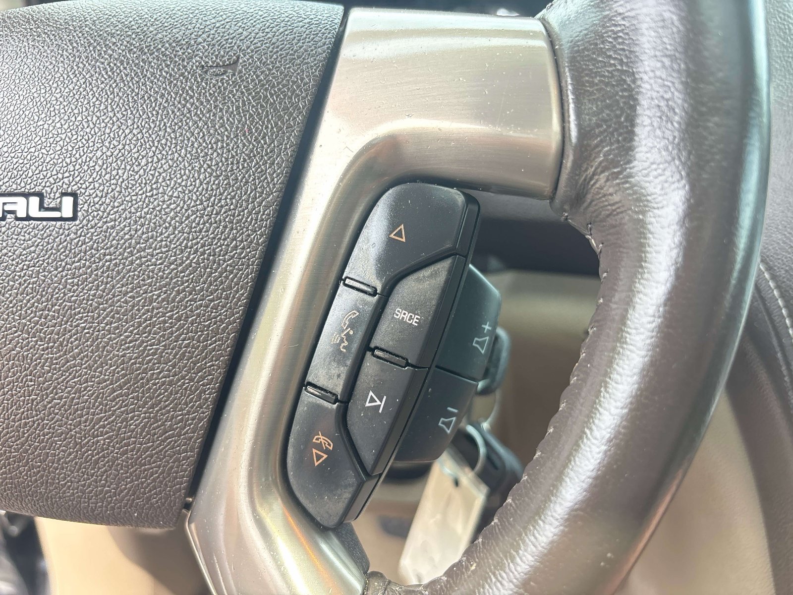 Used 2015 GMC Acadia Denali AWD/4WD image 23