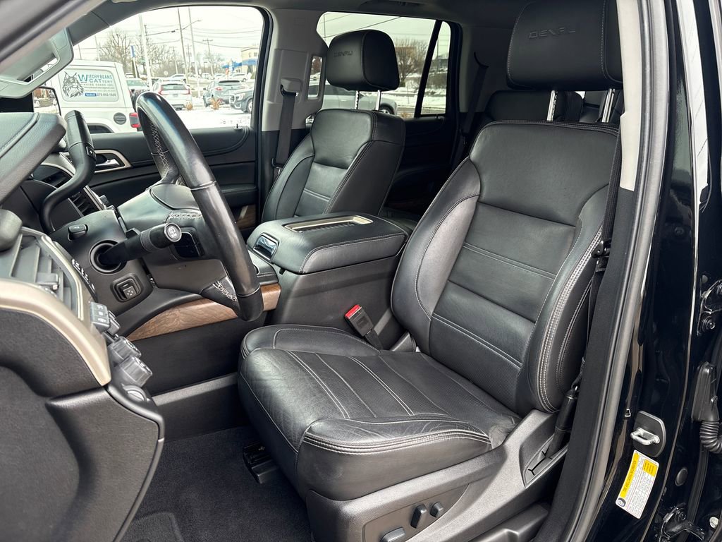 Used 2019 GMC Yukon Denali w/ Denali Ultimate Package image 15