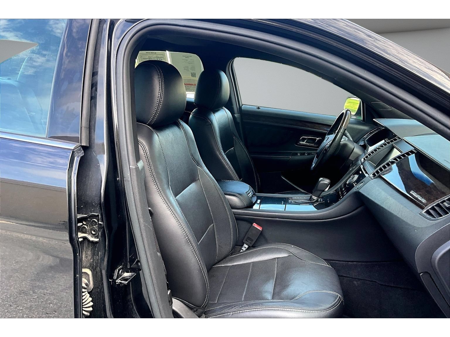 Used 2013 Ford Taurus Limited FWD image 50