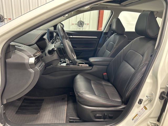 Used 2023 Nissan Altima 2.0 SR FWD image 15