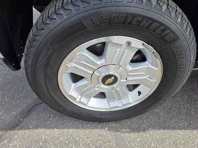 Used 2012 Chevrolet Avalanche LT w/ Suspension Package, Off-Road image 12