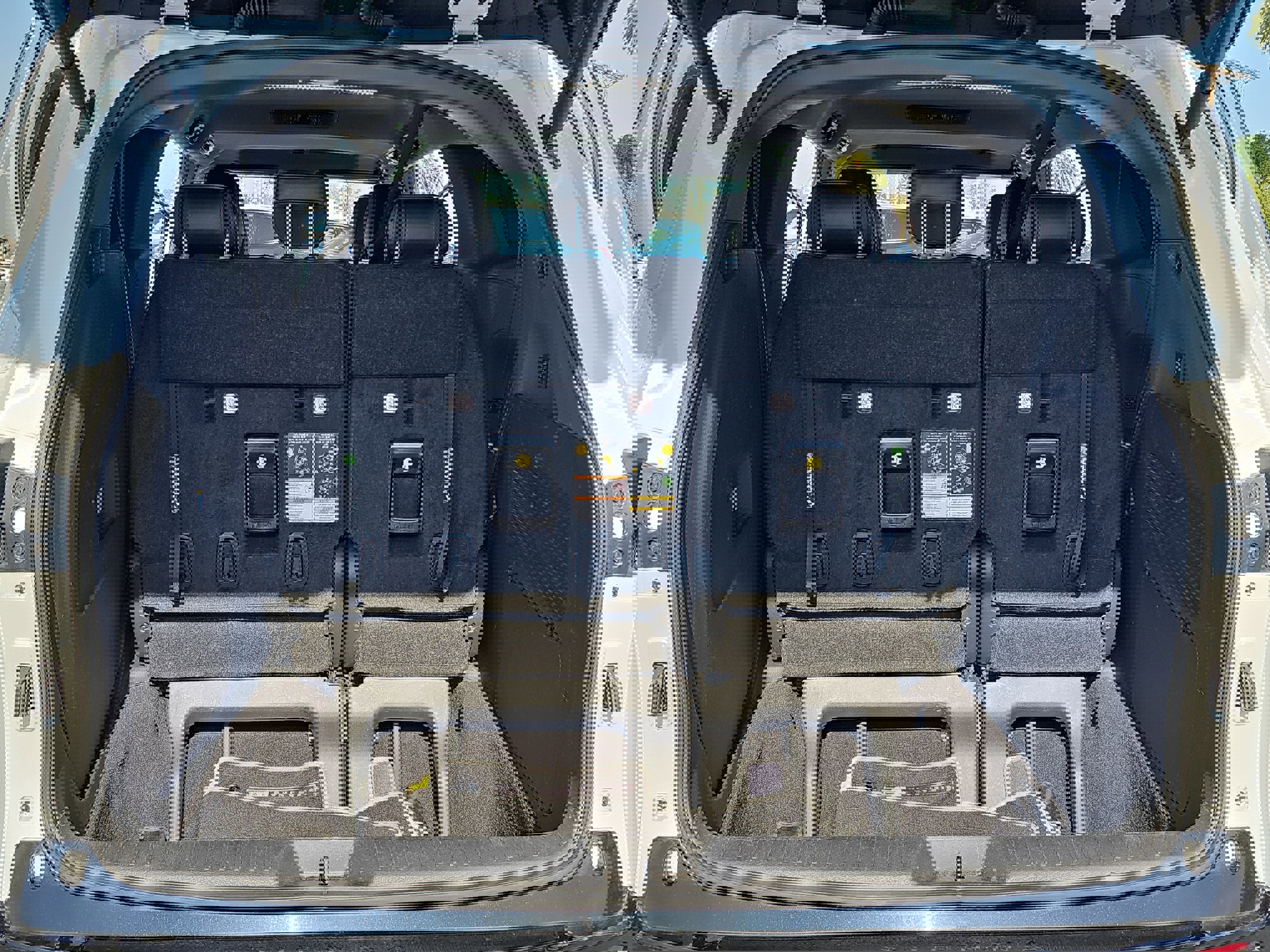 Used 2023 Toyota Sienna XSE image 13