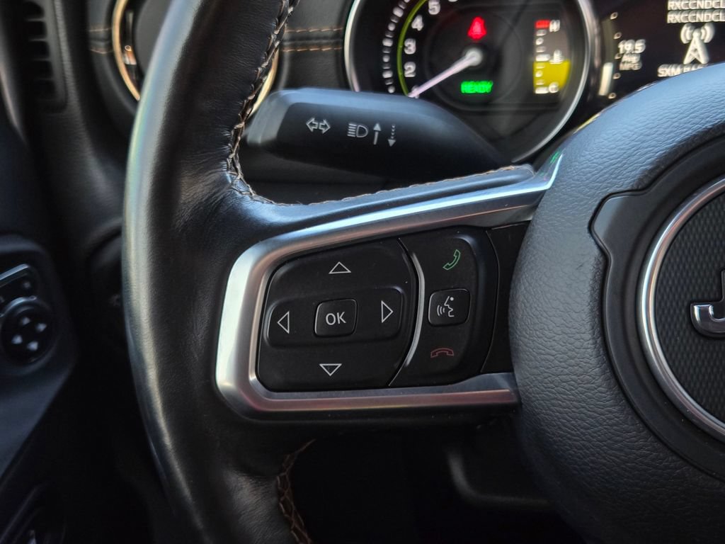 Used 2021 Jeep Wrangler Unlimited Sahara AWD/4WD image 25