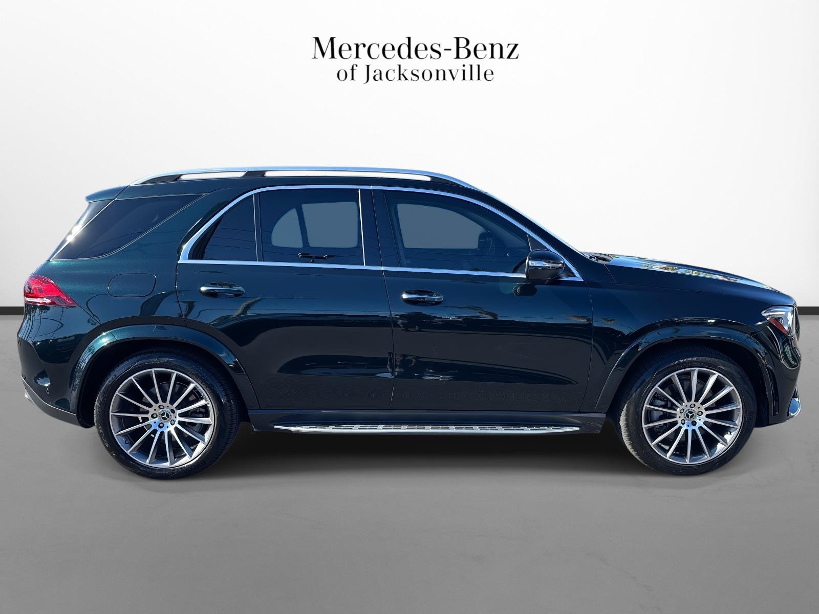 Certified 2021 Mercedes-Benz GLE 450 4MATIC image 2