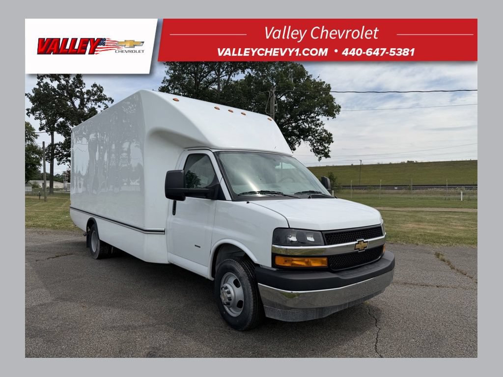 New 2026 Chevrolet Express 3500 w/ Power Convenience Package RWD image 1