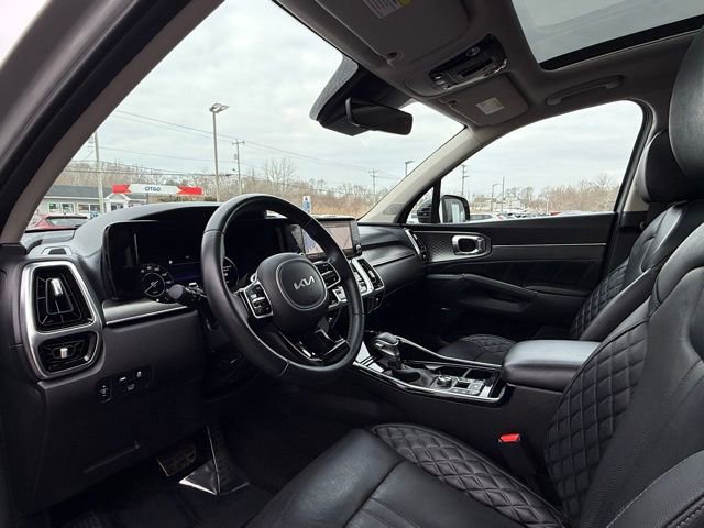 Used 2023 Kia Sorento SX image 10