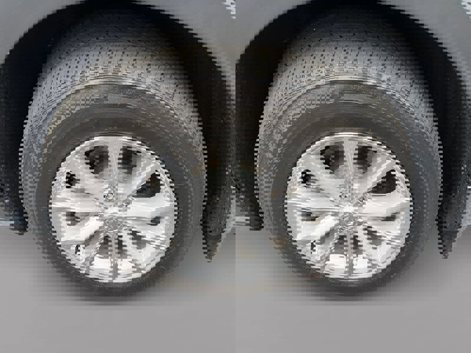 Used 2025 Honda CR-V EX-L image 9