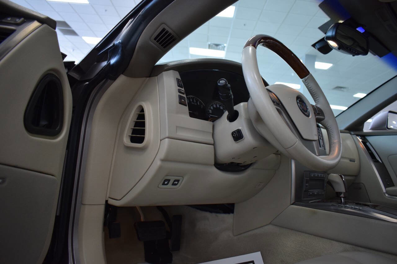 Used 2005 Cadillac XLR image 57