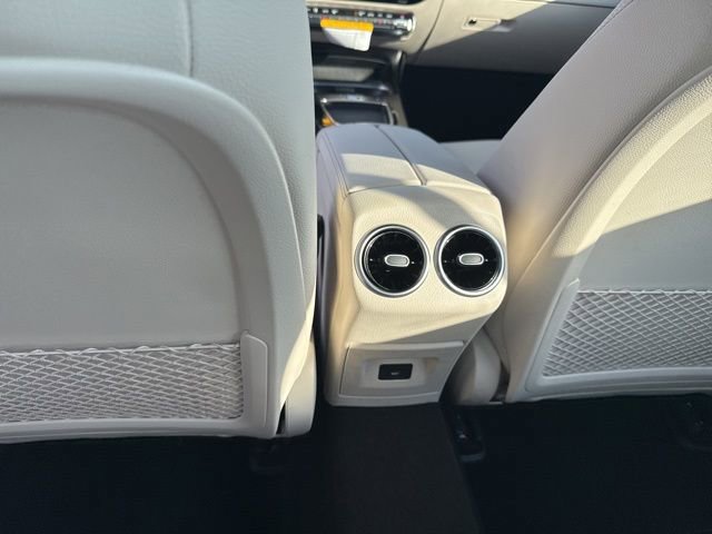 New 2025 Mercedes-Benz CLA 250 4MATIC image 16