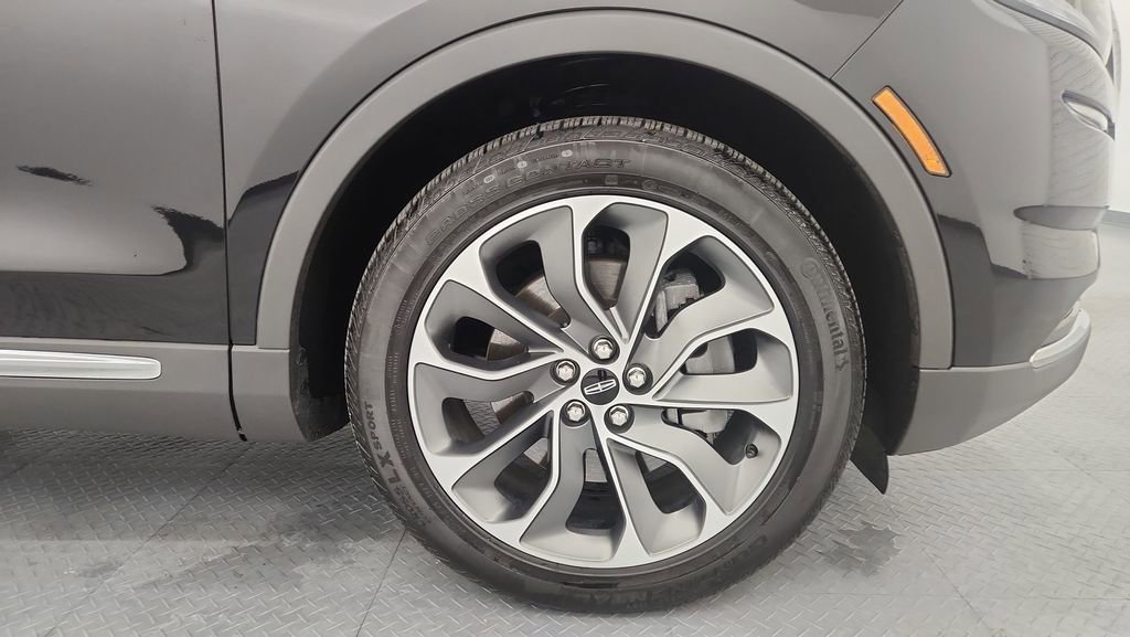 Used 2022 Lincoln Nautilus Reserve image 31