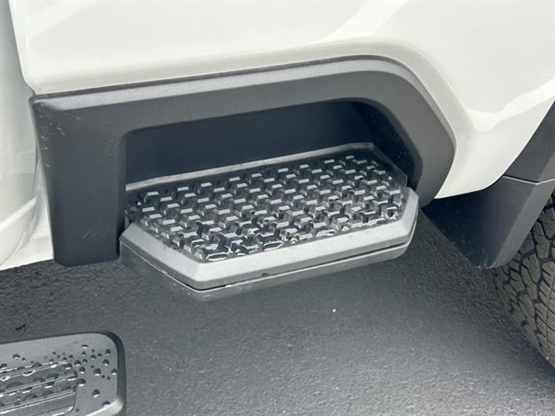 New 2026 Chevrolet Silverado 2500 Custom w/ Custom Value Package image 13