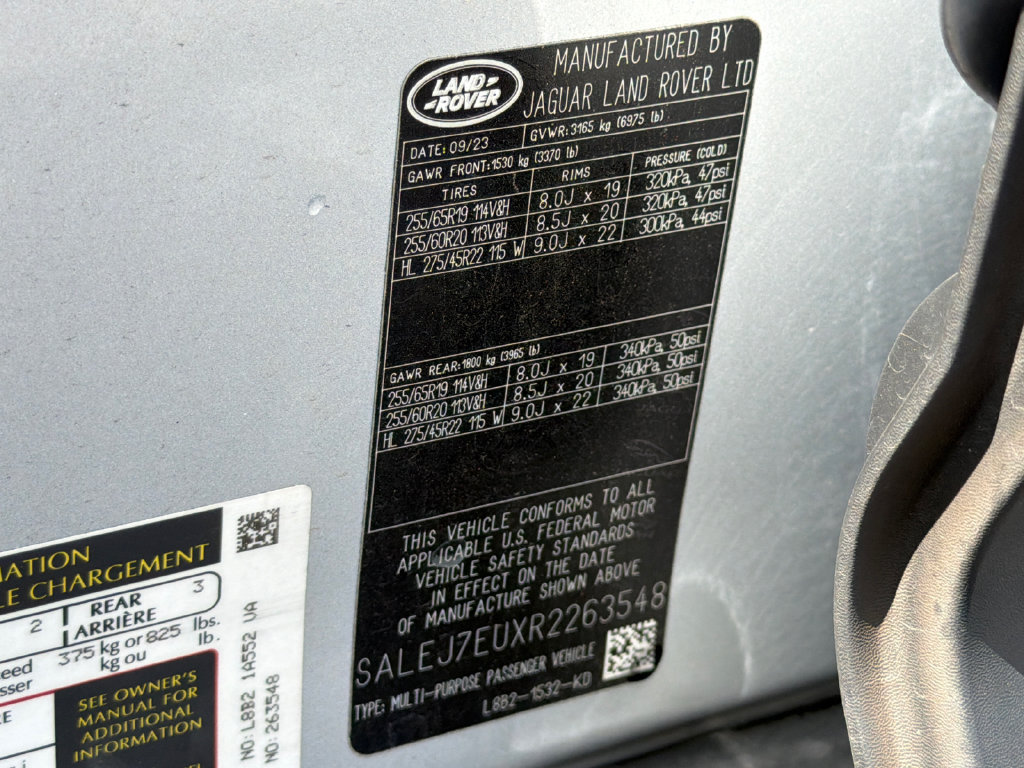 Used 2024 Land Rover Defender 110 S AWD/4WD image 33
