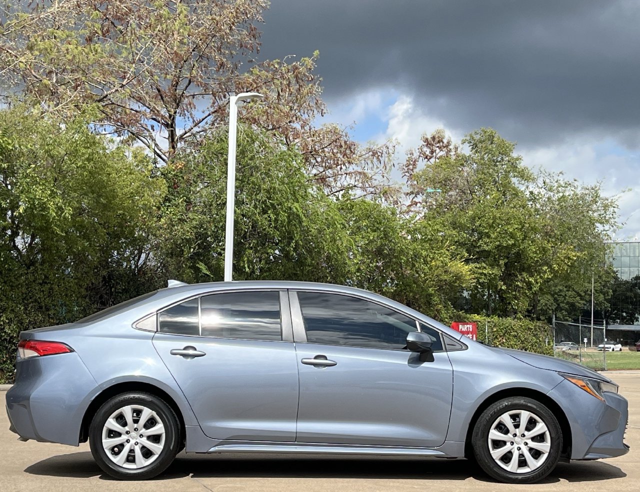 Used 2024 Toyota Corolla LE FWD image 3