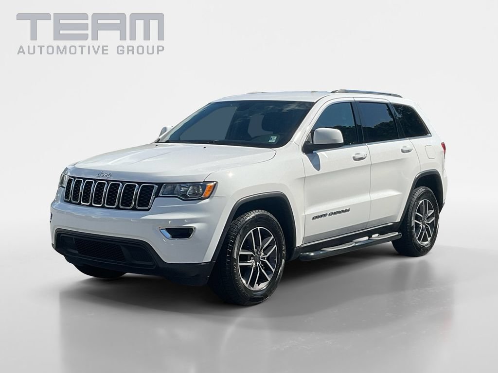 Used 2019 Jeep Grand Cherokee Laredo w/ Laredo X Package AWD/4WD image 3