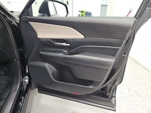 Certified 2024 Toyota Grand Highlander AWD image 42
