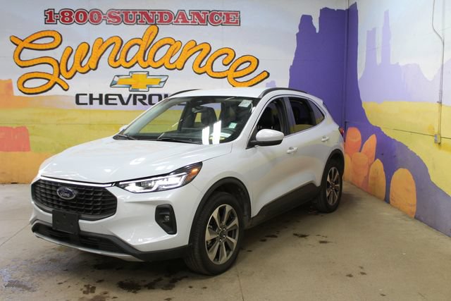 Used 2025 Ford Escape Platinum AWD/4WD image 7