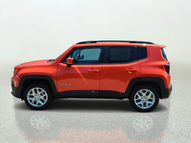 Used 2016 Jeep Renegade Latitude w/ Cold Weather Group AWD/4WD image 6