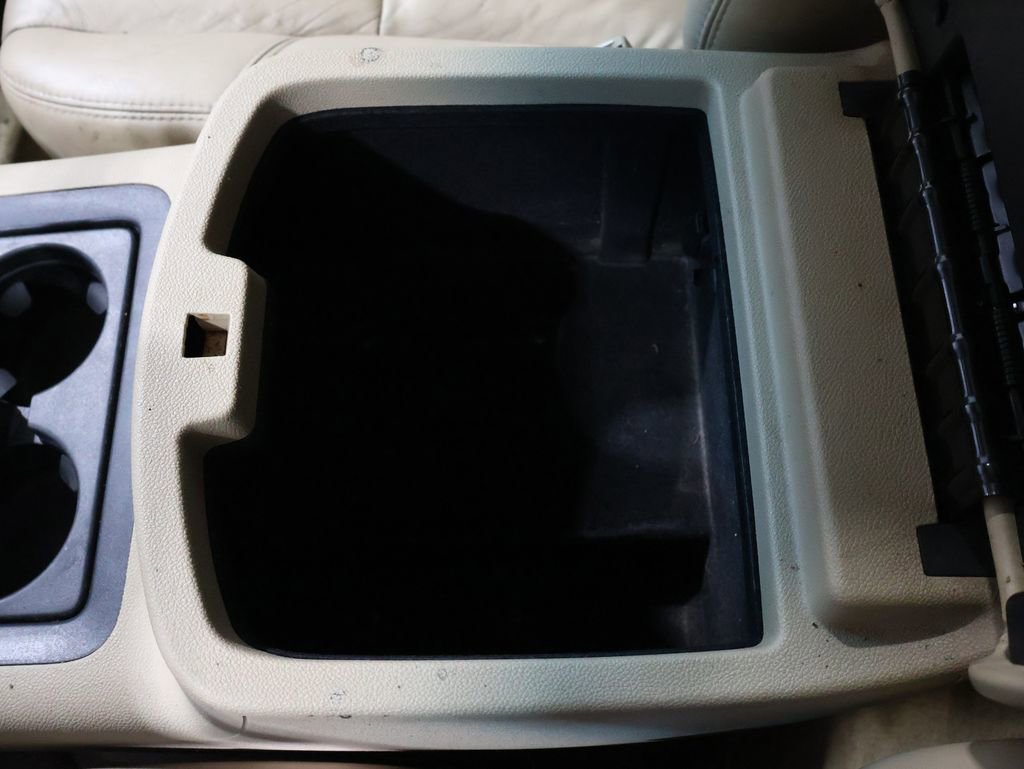 Used 2007 GMC Yukon SLT w/ SLT Preferred Equipment Group image 27