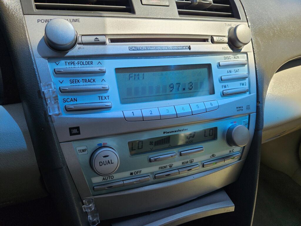 Used 2008 Toyota Camry Hybrid FWD image 21