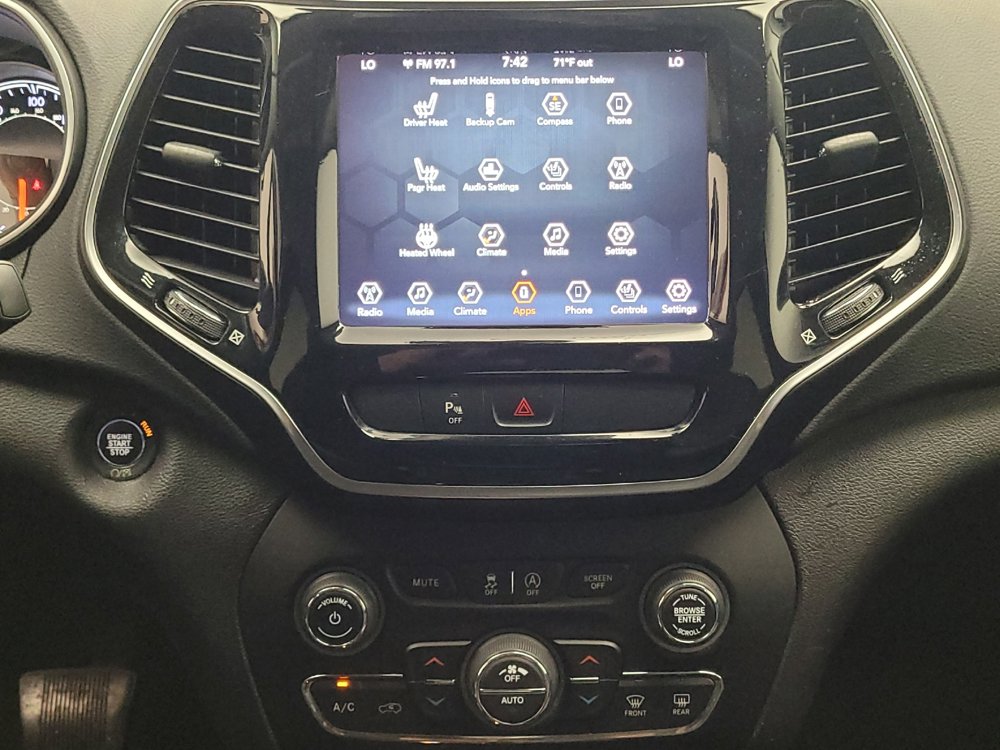 Used 2020 Jeep Cherokee Limited image 25