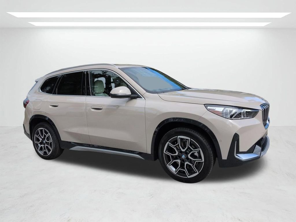 New 2026 BMW X1 xDrive28i w/ Technology Package AWD/4WD image 2