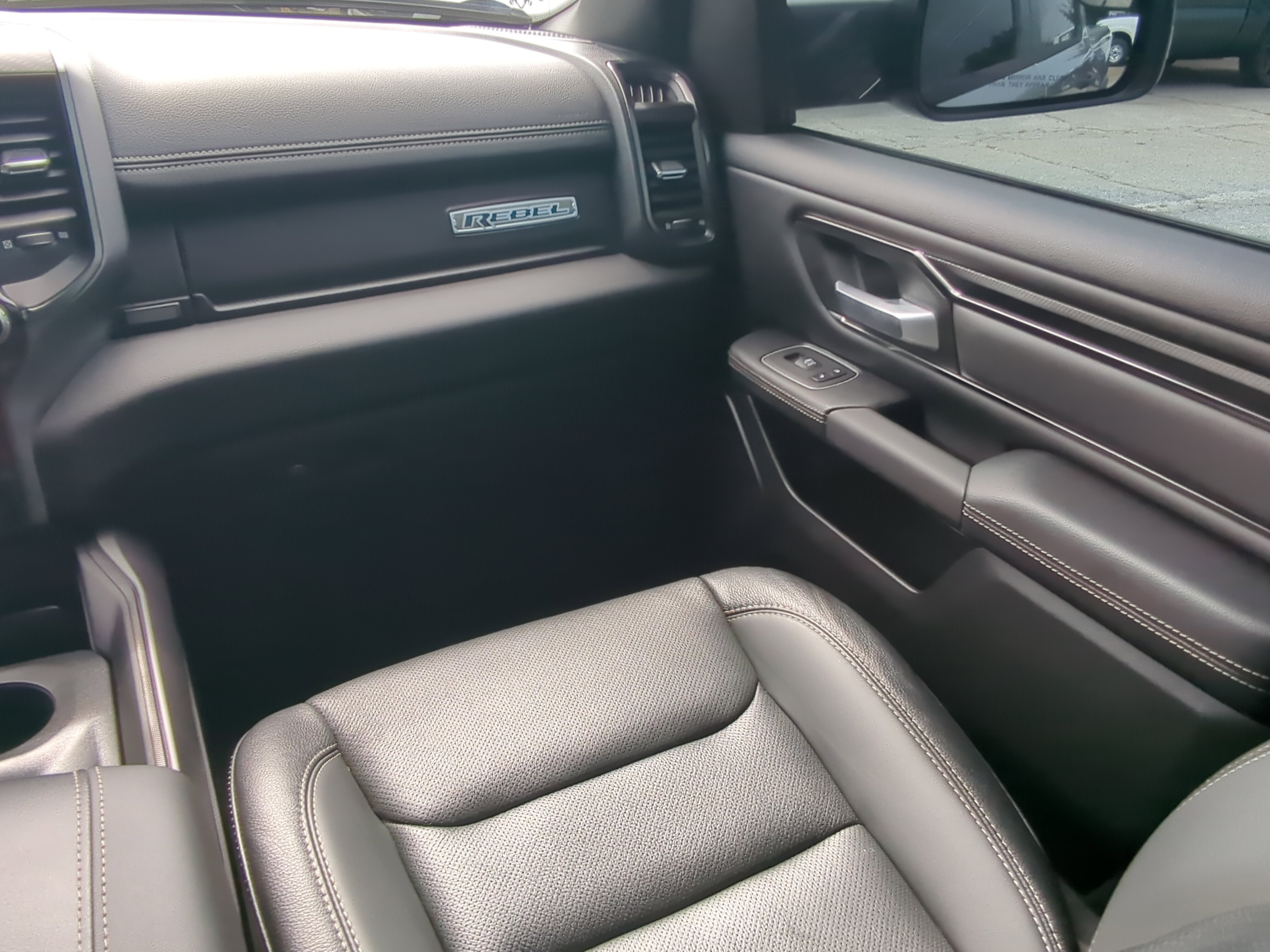Used 2024 RAM 1500 Rebel w/ Rebel Level 1 Equipment Group AWD/4WD image 15
