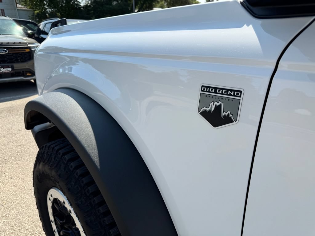 Used 2023 Ford Bronco Big Bend w/ Sasquatch Package AWD/4WD image 14