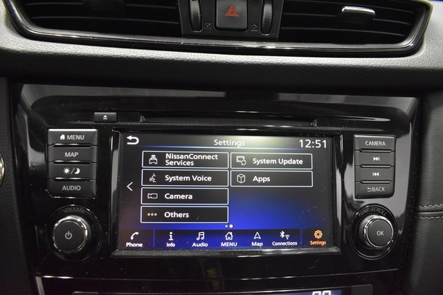 Used 2020 Nissan Rogue SL w/ Premium Package image 25